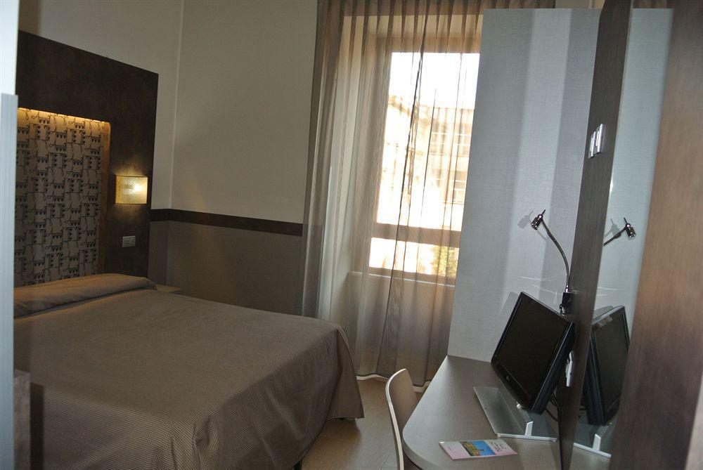 Hotel Dei Mille Ρώμη Εξωτερικό φωτογραφία